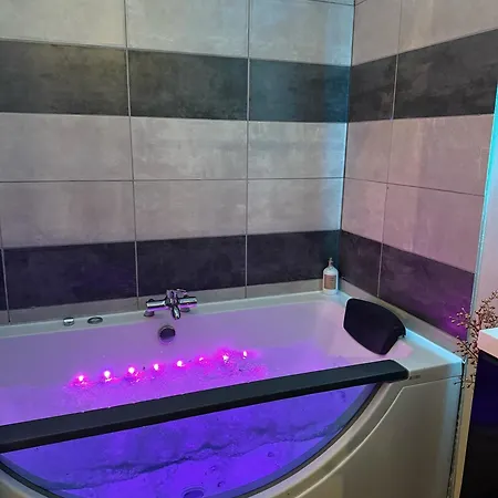 Capsule Arkea Souplex Apartment *